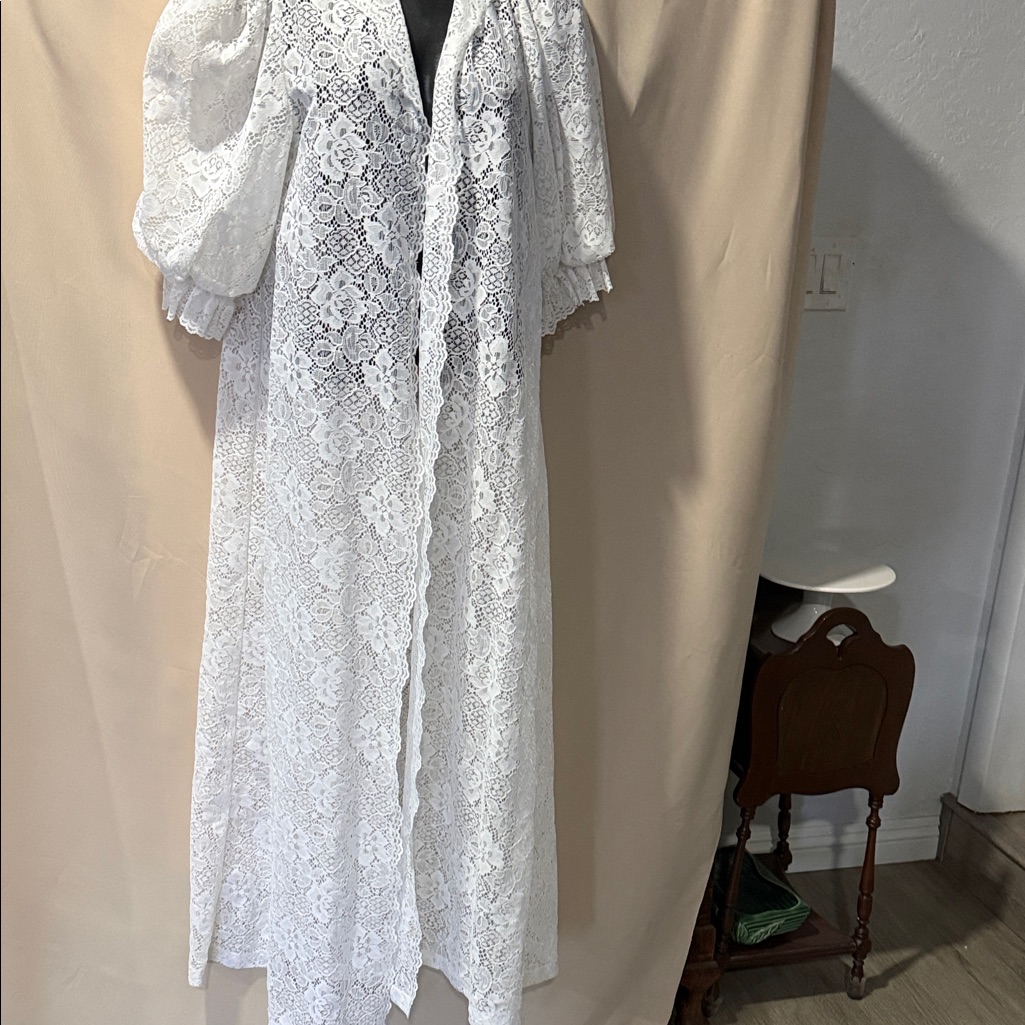 1950 Vintage Peignoir White Lace Long Button-Front Robe With Puff Sleeves